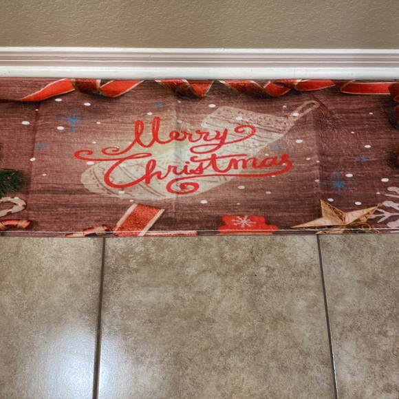 Christmas rug runner 14.5x48 - Picture 2 of 4